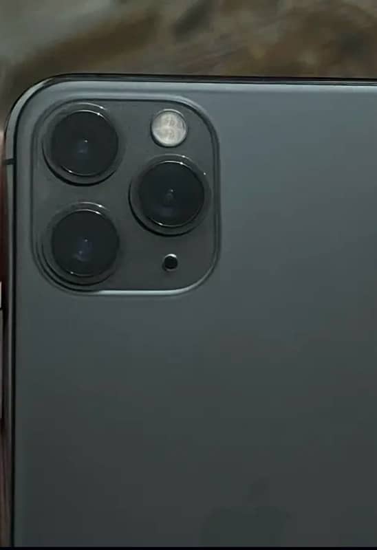 IPhone 11 pro Non PTA 2