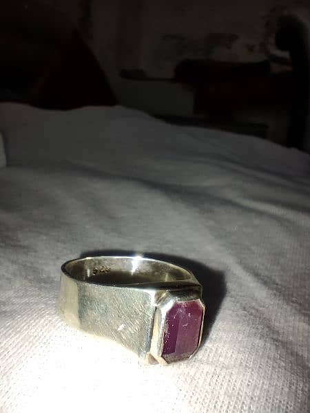 RUBY RING FOR SALE 4000 ONLY 1