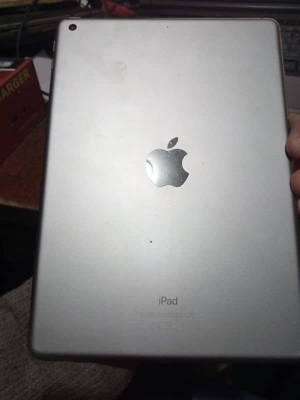 iPad 6th Generation 32Gb iCloud Bypassed 1