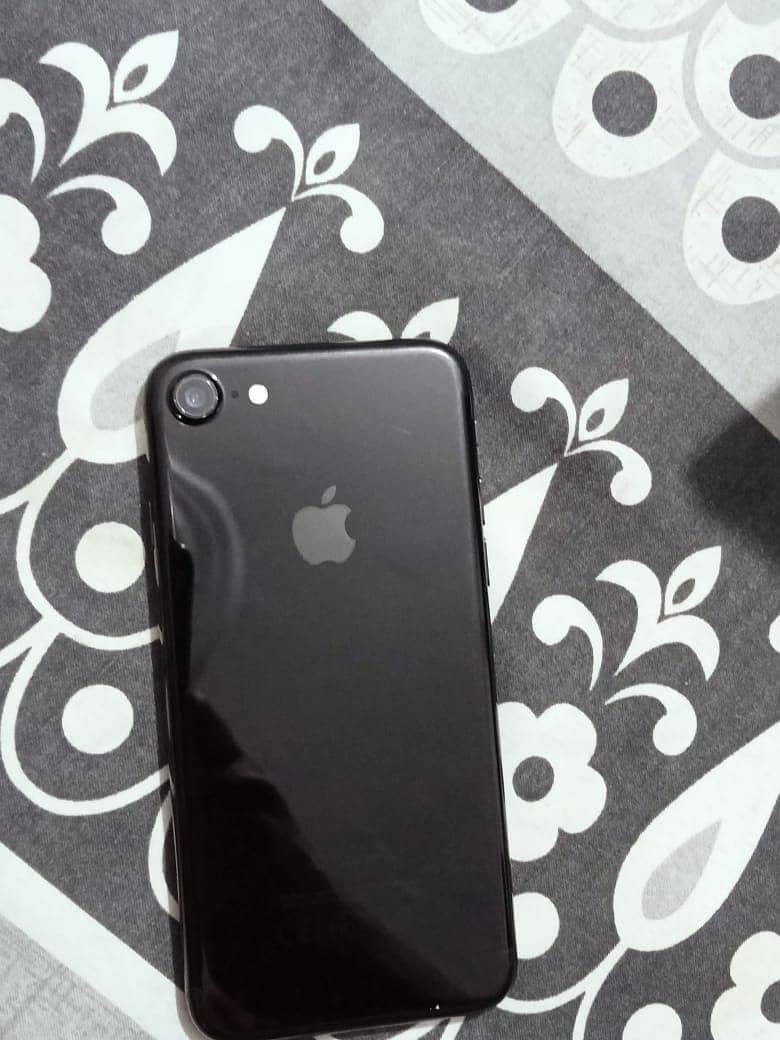 iPhone 7 - 128GB PTA Approved 0