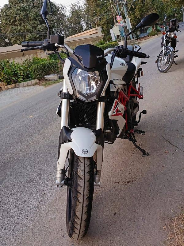 Benelli tnt150i for Sale brand new condition 6