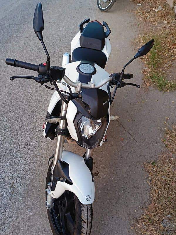 Benelli tnt150i for Sale brand new condition 7