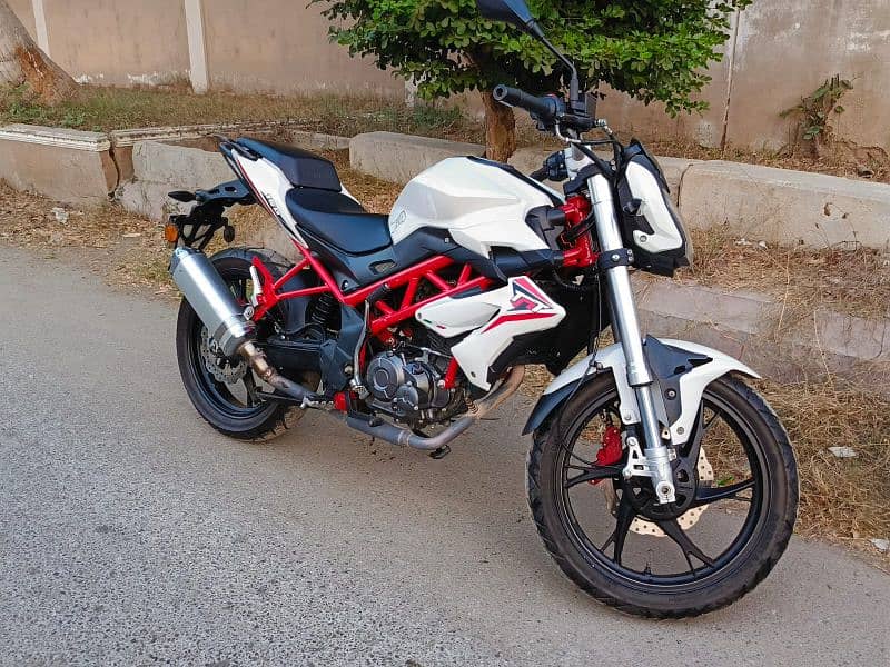 Benelli tnt150i for Sale brand new condition 9