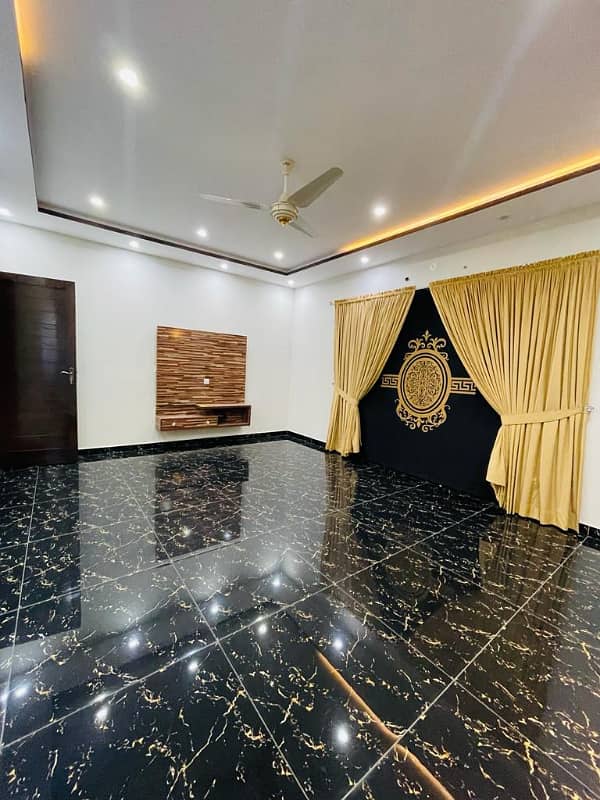 10 Marla Lower Portion Available For Rent In Gulbahar Block Bahria Town Lahore 4