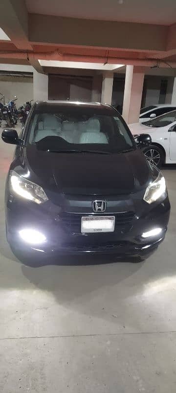 Honda Vezel 2014 Z sensing 14/17 VIP condition 4