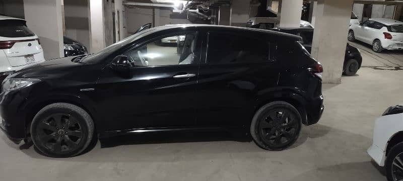 Honda Vezel 2014 Z sensing 14/17 VIP condition 11