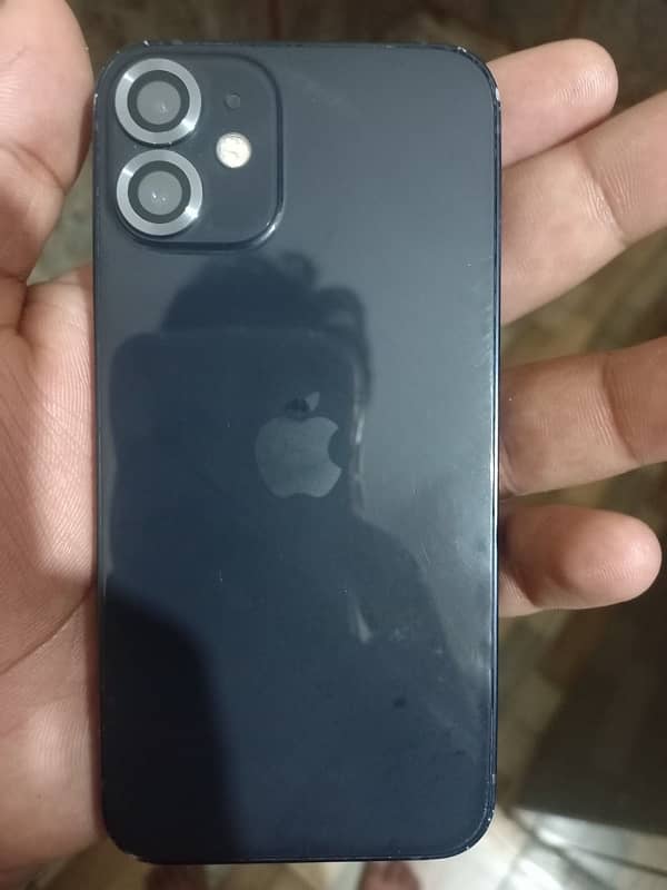 IPhone 12 mini 0