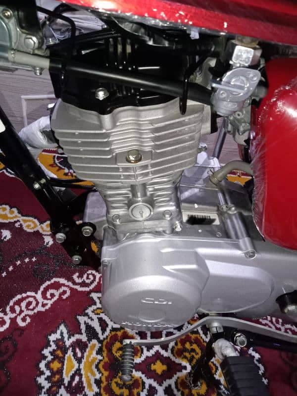 honda 125 2024 7 month Brand new Bike 2