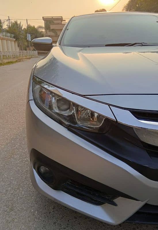 Honda Civic 1.8 UG 2017 1