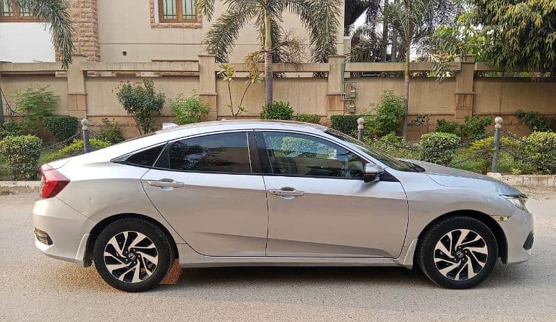 Honda Civic 1.8 UG 2017 7