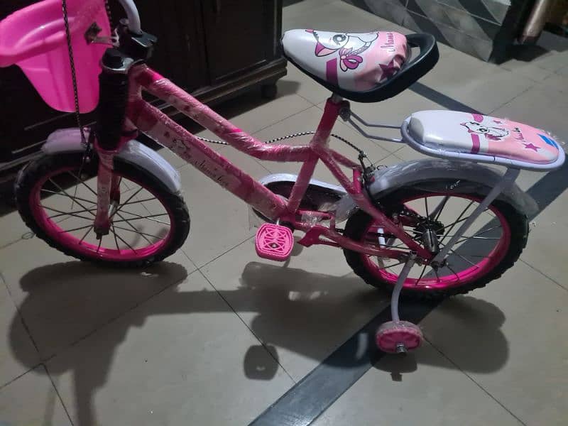 baby cycles brand new 14000 ki li hai  argant sale only cal 0