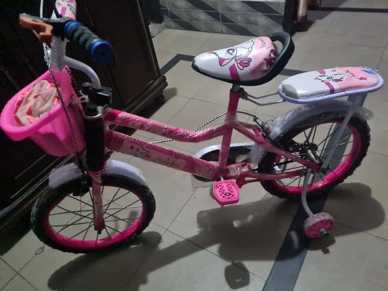 baby cycles brand new 14000 ki li hai  argant sale only cal 3