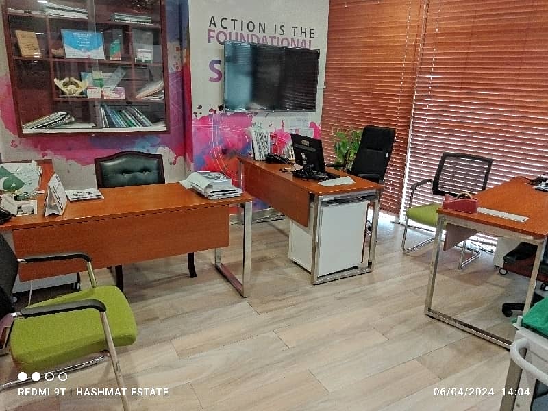 Fully Furnished Office For Rent 36