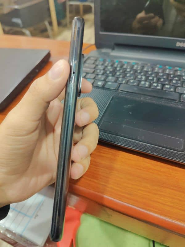 one plus 8 pro 12/256  condition 10 by 10 2