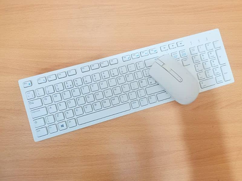 Dell Wireless keyboard Mouse Combo 0