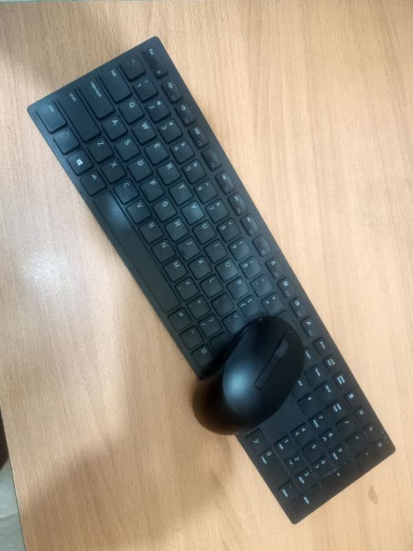 Dell Wireless keyboard Mouse Combo 3