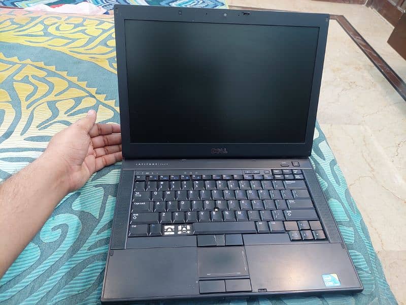 Dell Latitude E6410 5