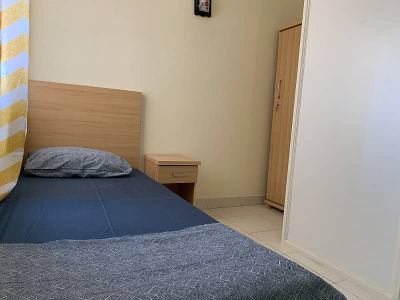 Private and Shared Rooms for Working Professionals and Bachelors 4