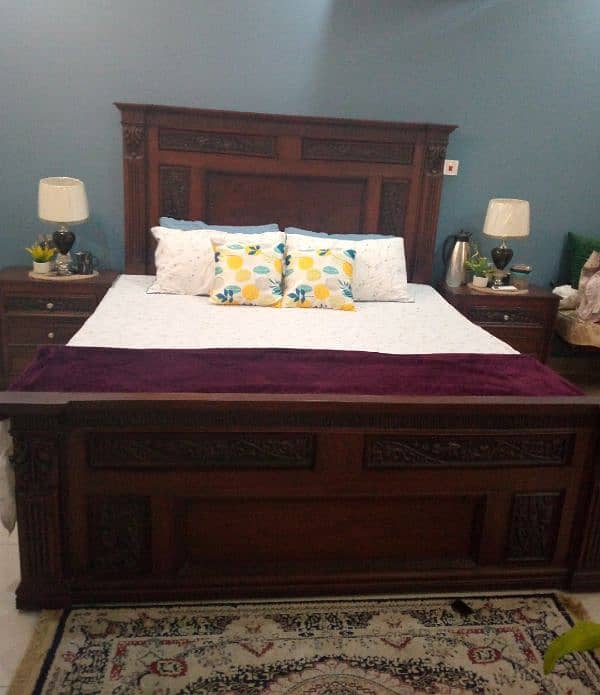 Pure Sheesham king size bed 0