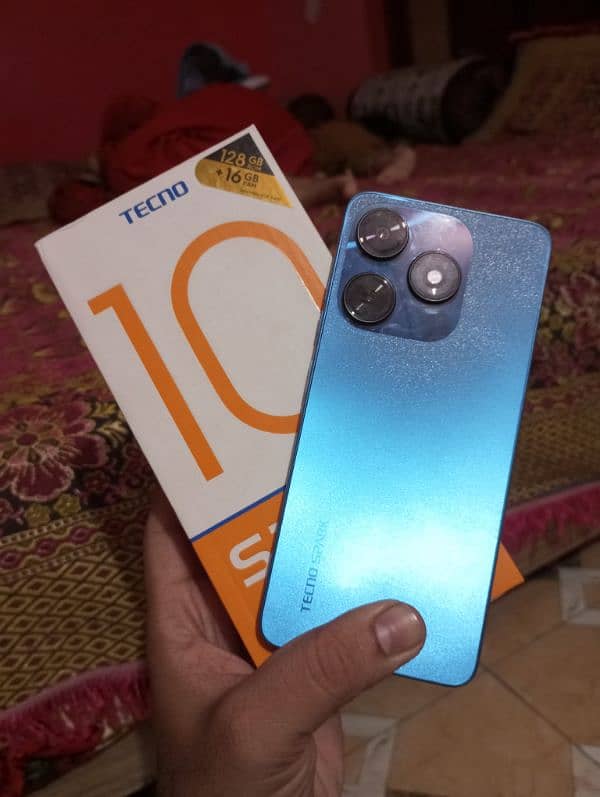 Tecno spark in good condition 8+8/128gb spark 20 Se slim acha set hy 8