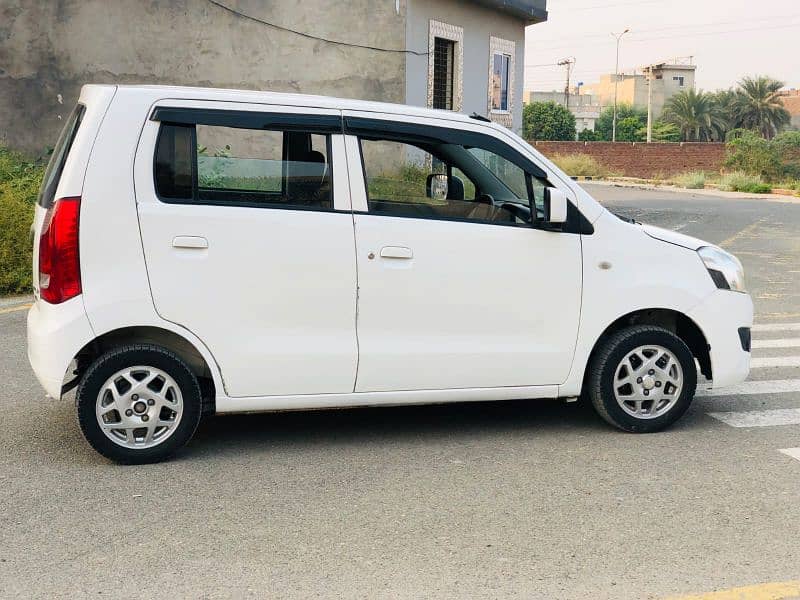 Suzuki Wagon R 2018 4