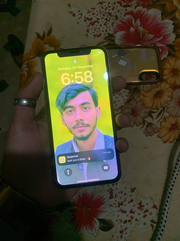 urgent sale iPhone X 256 gb 3