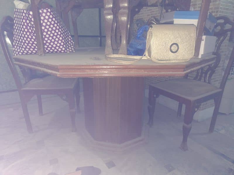 dinning table with 6x Chairs 2