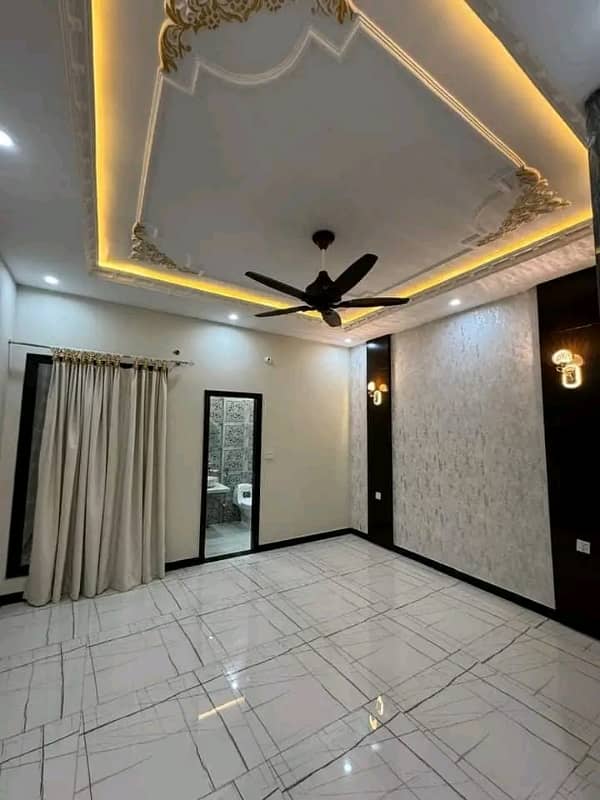 7 Marla Designer House Available For Rent 16