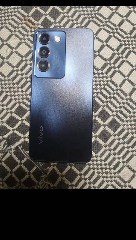 vivo y1oo exchange koi bhi acha sa mobile hu 1