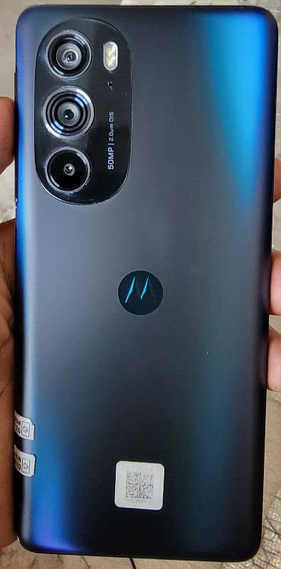 moto 30 pro 1