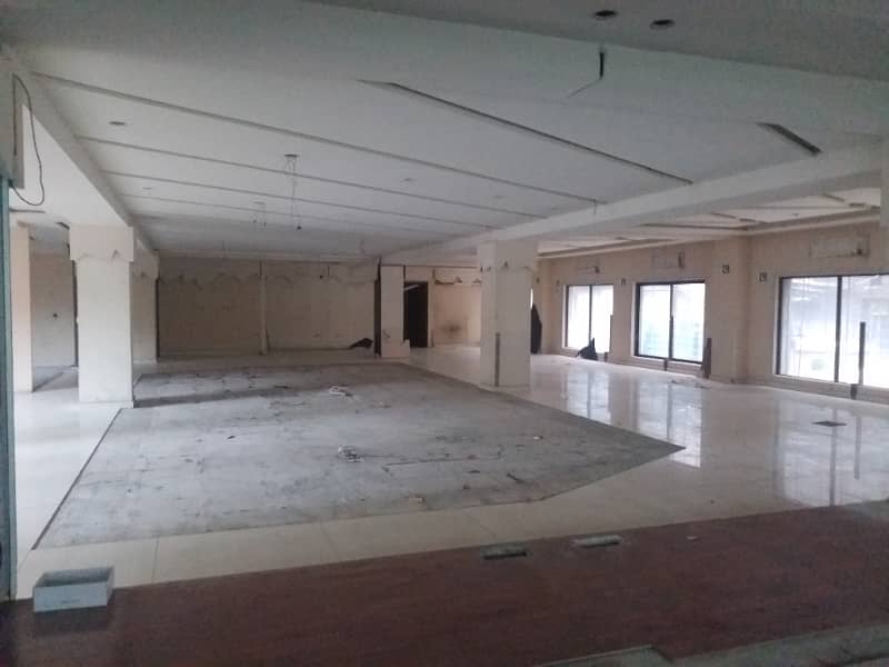 DHA CANTT,20000 SQFT OFFICE FOR RENT NEAR MALL ROAD AND JAIL ROAD GULBERG GARDEN TOWN SHADMAN LAHORE 15