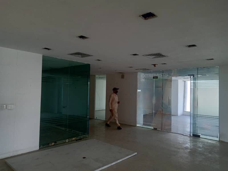 DHA CANTT,20000 SQFT OFFICE FOR RENT NEAR MALL ROAD AND JAIL ROAD GULBERG GARDEN TOWN SHADMAN LAHORE 24