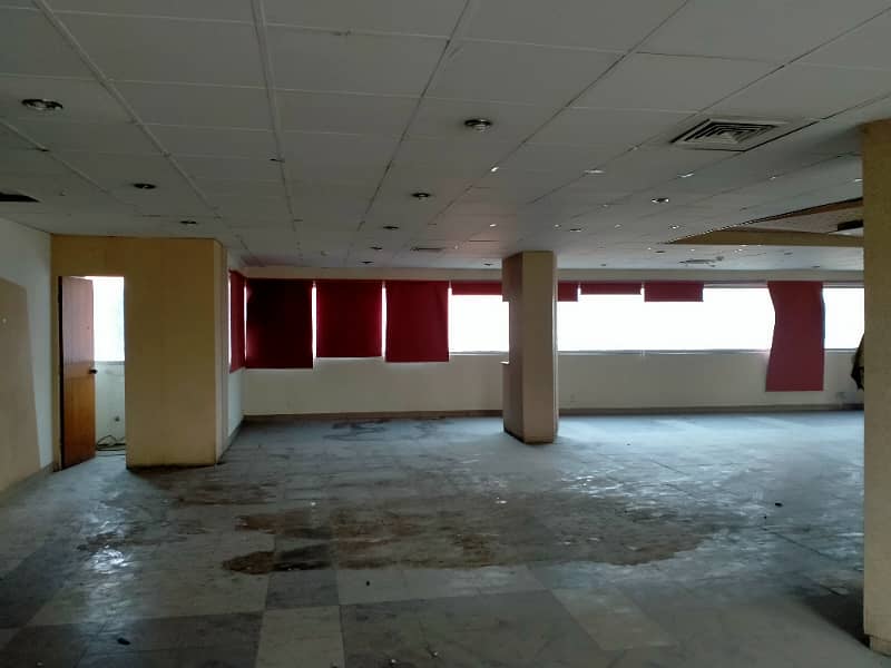 DHA CANTT,20000 SQFT OFFICE FOR RENT NEAR MALL ROAD AND JAIL ROAD GULBERG GARDEN TOWN SHADMAN LAHORE 36