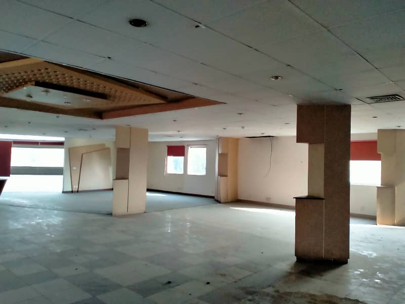 DHA CANTT,20000 SQFT OFFICE FOR RENT NEAR MALL ROAD AND JAIL ROAD GULBERG GARDEN TOWN SHADMAN LAHORE 41