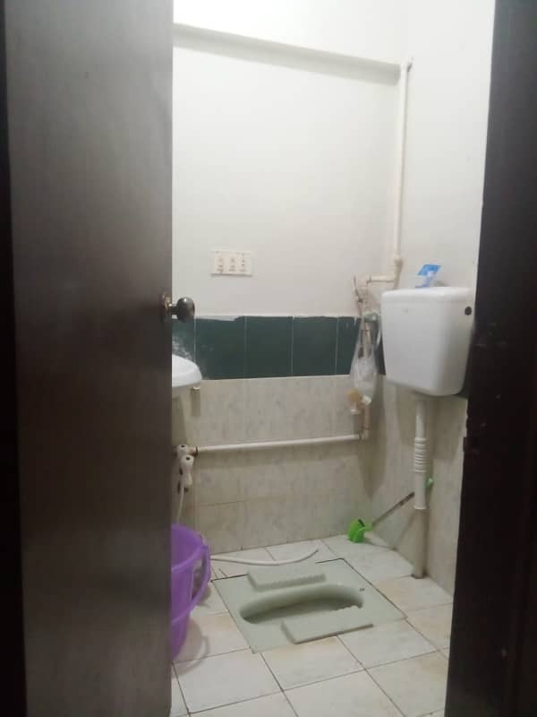 PECHS-2 Allama Iqbal Road 3 Bedroom Apartment on sale 2