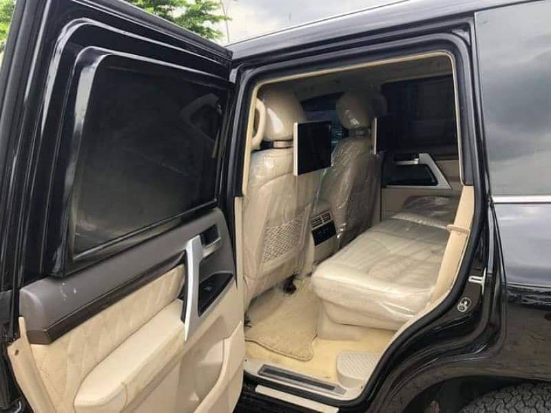 Toyota Land Cruiser 2019 6