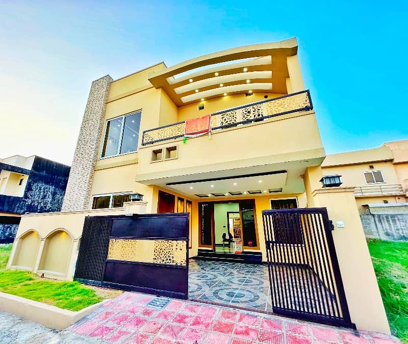 7 Marla Luxurious House Available For Rent 0