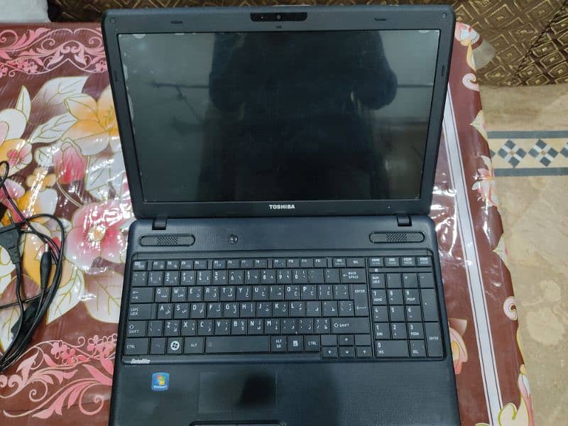 Toshiba Laptop for sale condition 10/10. 2