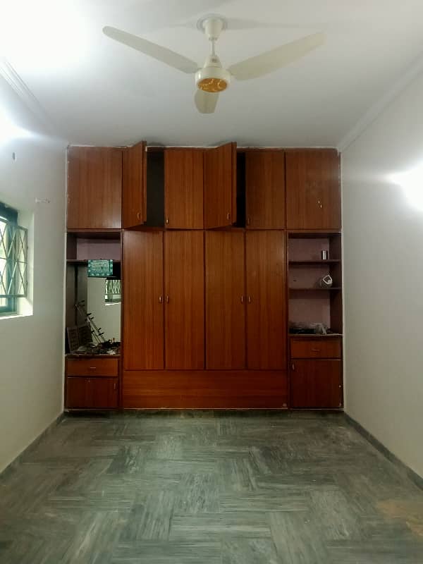 4.5 marla neat full house for rent in cantt view society near bedian road lahore 7