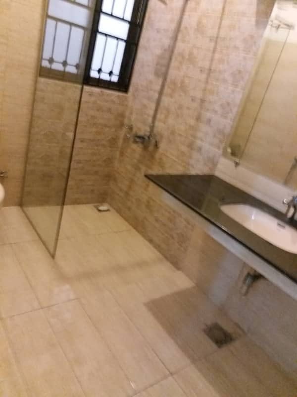 1 KANAL 10 MARLA HOUSE FOR RENT MAIN CANTT AND UPPER MALL LAHORE 11