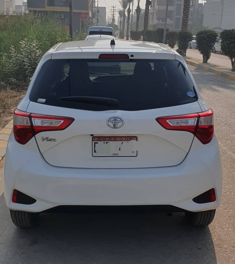 Toyota Vitz 2018 1