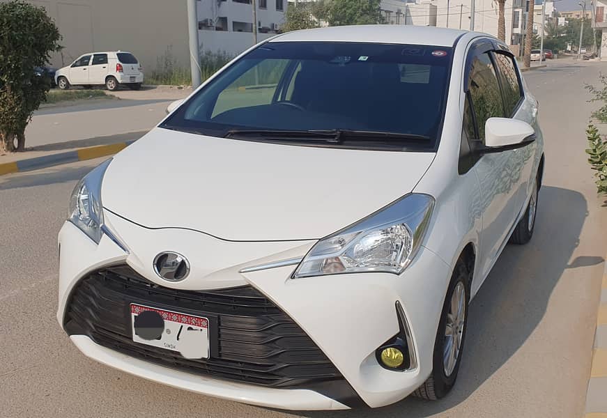 Toyota Vitz 2018 4