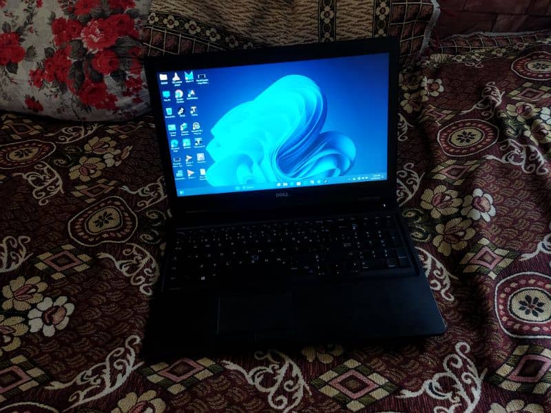 Dell Latitude 5580 2