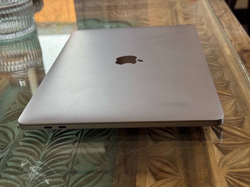 MacBook Pro 2019 0