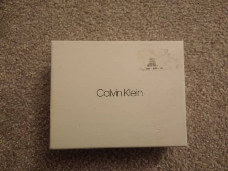 New Calvin Klein Brown Leather Wallet 1