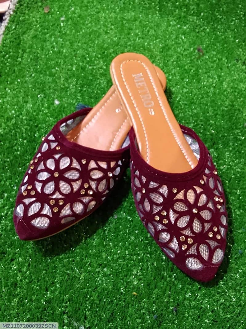 Womens RED Velvet Textured Khussa 1