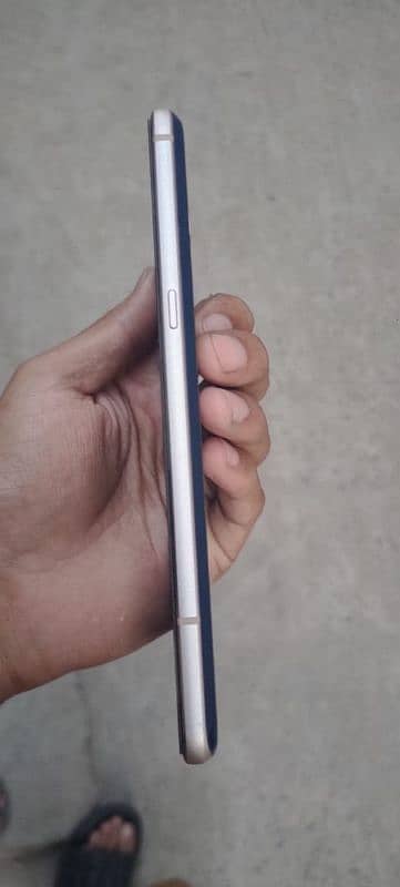 LG V60 10\9 condition official pta approved 6