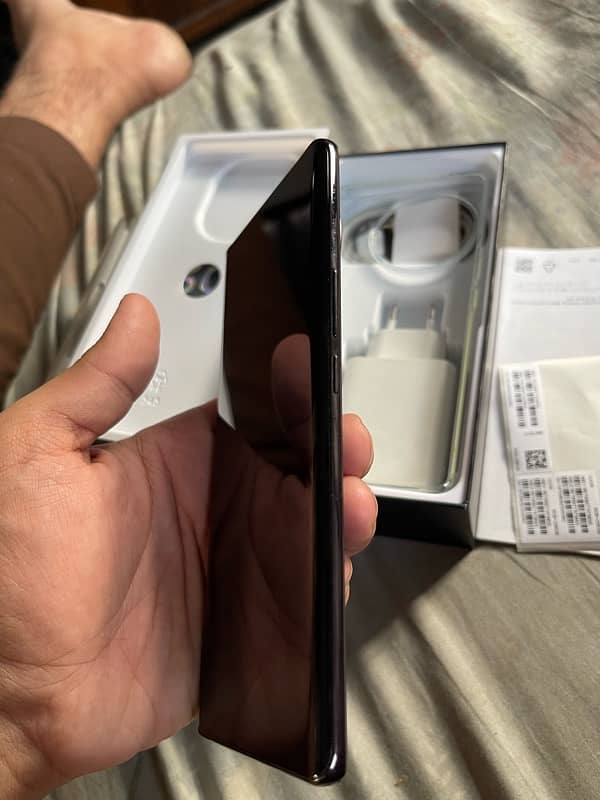 VIvo V30e 6