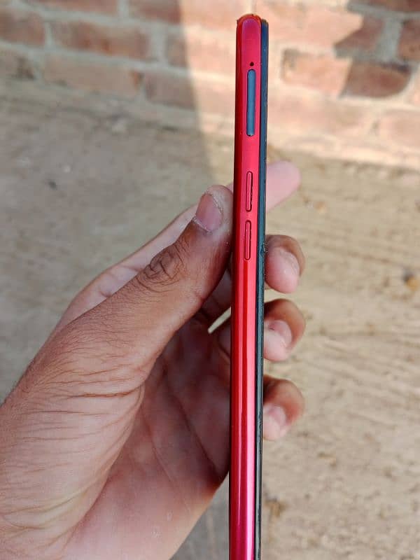 Oppo F9 8/256 3