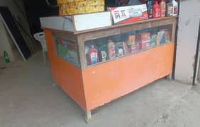 shop counter aur almarian for sale